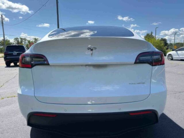 Белый Тесла Другая, объемом двигателя 0 л и пробегом 17 тыс. км за 13800 $, фото 4 на Automoto.ua