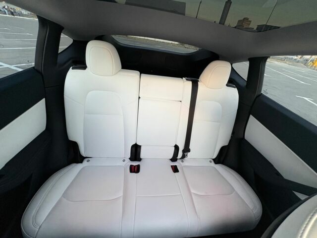 Тесла Другая 2021 в Одессе на Automoto.ua Белый Тесла Другая, объемом двигателя 0 л и пробегом 73 тыс. км за 24600 $, фото 23 на Automoto.ua