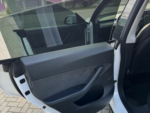 Білий Тесла Інша, об'ємом двигуна 0 л та пробігом 98 тис. км за 556 $, фото 10 на Automoto.ua