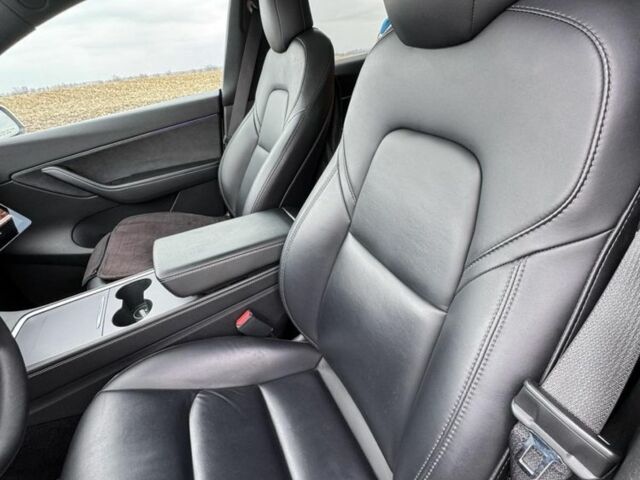 Белый Тесла Другая, объемом двигателя 0 л и пробегом 119 тыс. км за 24000 $, фото 19 на Automoto.ua