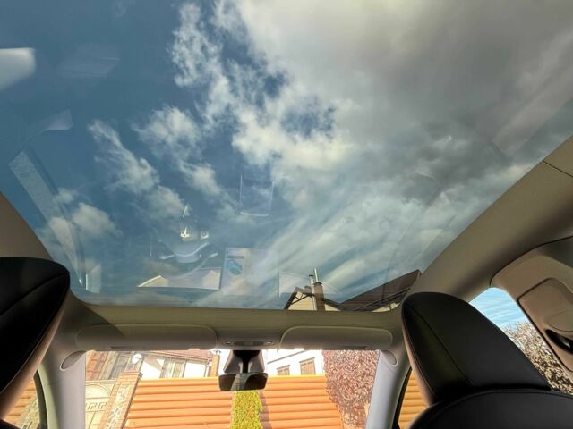 Тесла Другая 2021 в Киеве на Automoto.ua Белый Тесла Другая, объемом двигателя 0 л и пробегом 79 тыс. км за 24700 $, фото 20 на Automoto.ua