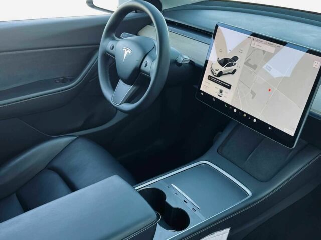 Белый Тесла Другая, объемом двигателя 0 л и пробегом 27 тыс. км за 10000 $, фото 6 на Automoto.ua