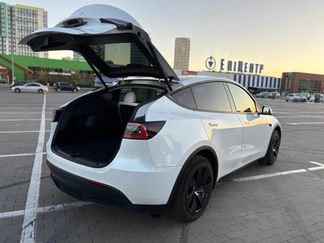 Тесла Другая 2021 в Одессе на Automoto.ua Белый Тесла Другая, объемом двигателя 0 л и пробегом 73 тыс. км за 24600 $, фото 7 на Automoto.ua