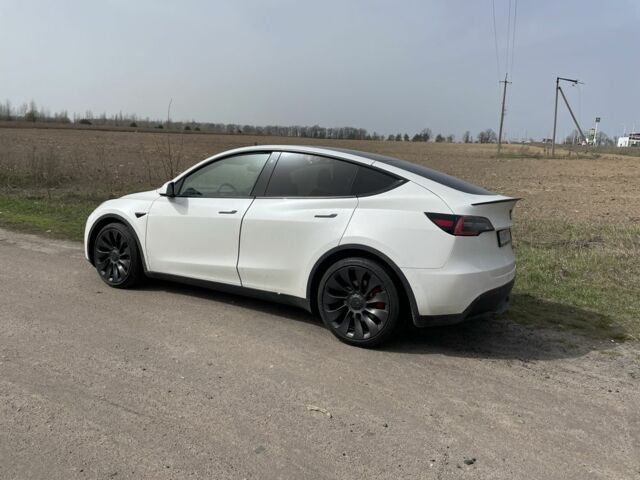 Белый Тесла Другая, объемом двигателя 0 л и пробегом 119 тыс. км за 24000 $, фото 3 на Automoto.ua