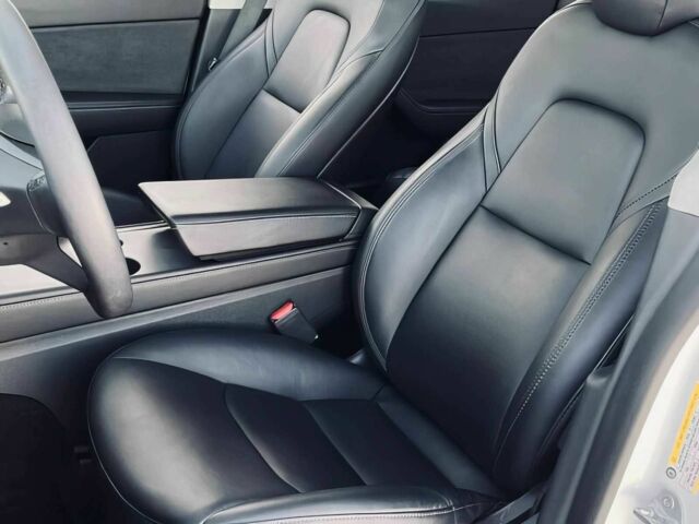 Белый Тесла Другая, объемом двигателя 0 л и пробегом 27 тыс. км за 10000 $, фото 7 на Automoto.ua