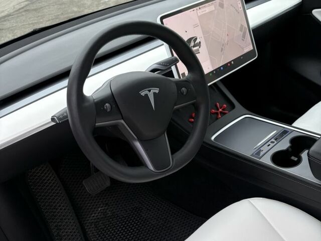 Белый Тесла Другая, объемом двигателя 0 л и пробегом 88 тыс. км за 26999 $, фото 11 на Automoto.ua