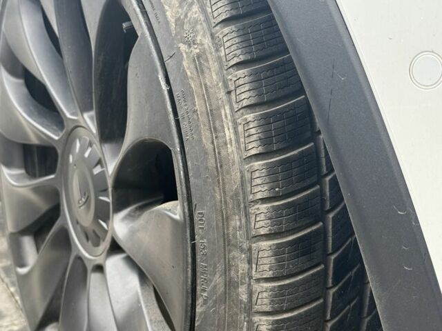 Білий Тесла Інша, об'ємом двигуна 0 л та пробігом 103 тис. км за 26500 $, фото 5 на Automoto.ua