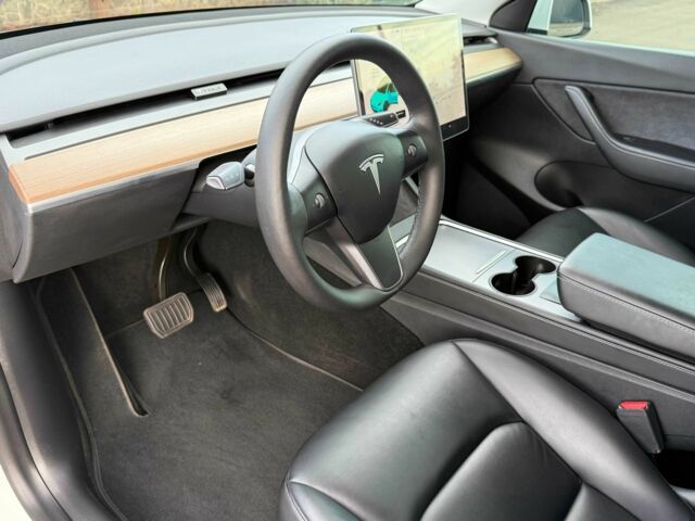 Тесла Другая 2021 в Киеве на Automoto.ua Белый Тесла Другая, объемом двигателя 0 л и пробегом 79 тыс. км за 24700 $, фото 15 на Automoto.ua