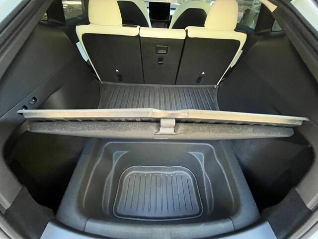 Тесла Другая 2021 в Одессе на Automoto.ua Белый Тесла Другая, объемом двигателя 0 л и пробегом 73 тыс. км за 24600 $, фото 20 на Automoto.ua