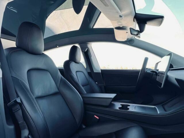 Белый Тесла Другая, объемом двигателя 0 л и пробегом 27 тыс. км за 10000 $, фото 5 на Automoto.ua