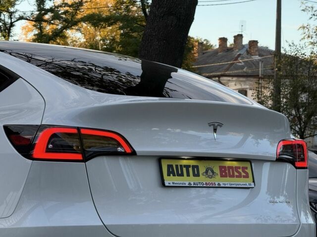 Тесла Інша 2021 у Миколаєві на Automoto.ua Білий Тесла Інша, об'ємом двигуна 0 л та пробігом 80 тис. км за 24999 $, фото 13 на Automoto.ua