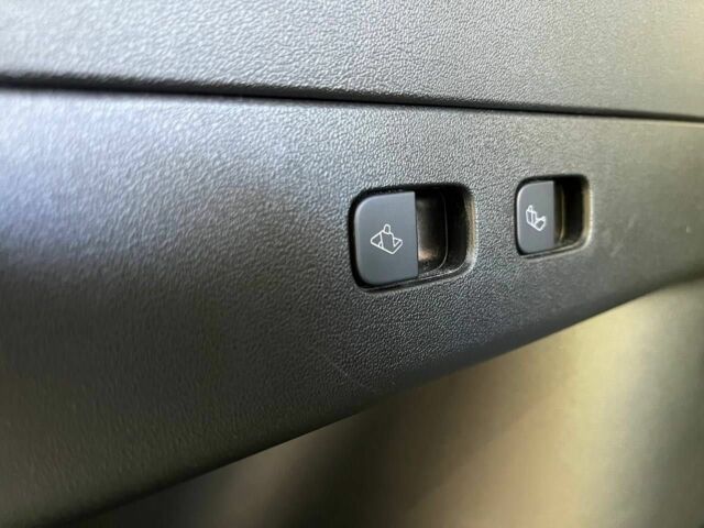 Тесла Другая 2021 в Одессе на Automoto.ua Белый Тесла Другая, объемом двигателя 0 л и пробегом 73 тыс. км за 24600 $, фото 19 на Automoto.ua