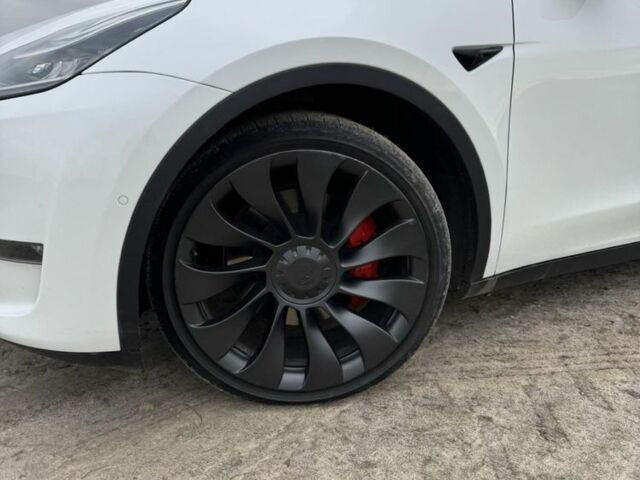 Белый Тесла Другая, объемом двигателя 0 л и пробегом 119 тыс. км за 24000 $, фото 6 на Automoto.ua