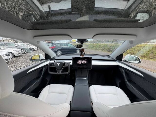 Белый Тесла Другая, объемом двигателя 0 л и пробегом 62 тыс. км за 27400 $, фото 3 на Automoto.ua