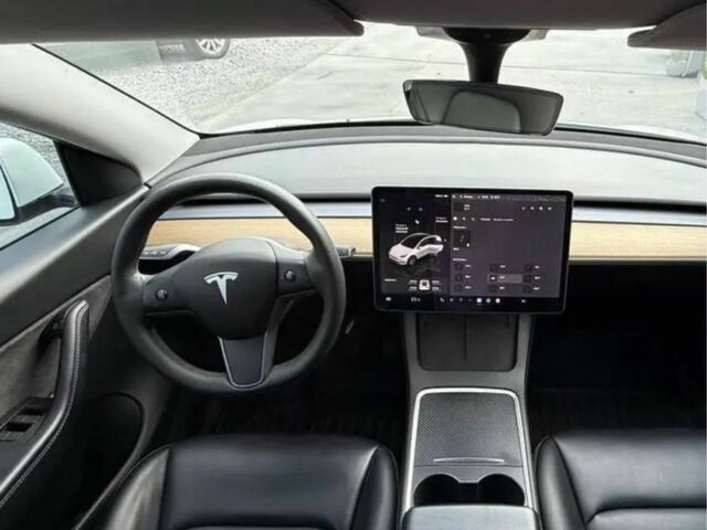 Белый Тесла Другая, объемом двигателя 0 л и пробегом 83 тыс. км за 21500 $, фото 8 на Automoto.ua