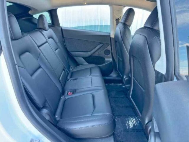 Белый Тесла Другая, объемом двигателя 0 л и пробегом 32 тыс. км за 14000 $, фото 15 на Automoto.ua