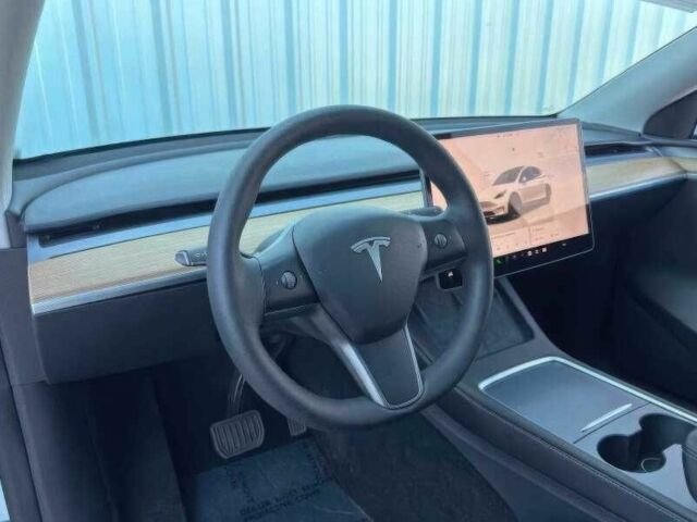 Белый Тесла Другая, объемом двигателя 0 л и пробегом 32 тыс. км за 14000 $, фото 12 на Automoto.ua