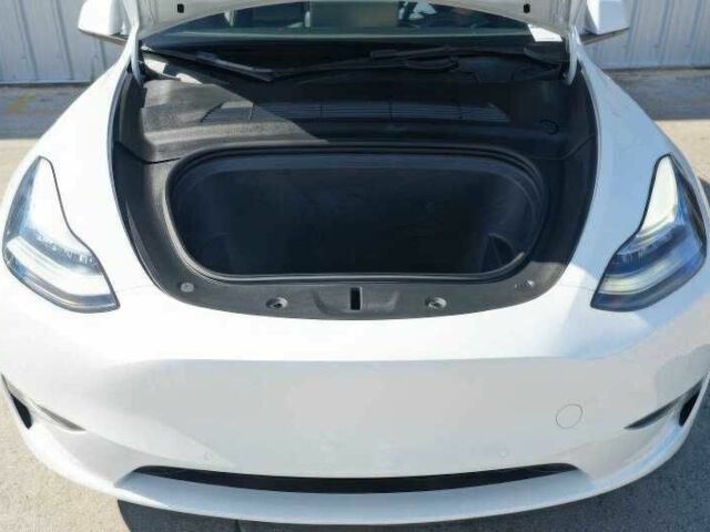 Белый Тесла Другая, объемом двигателя 0 л и пробегом 32 тыс. км за 14000 $, фото 8 на Automoto.ua