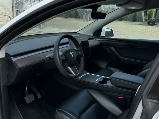 Белый Тесла Другая, объемом двигателя 0 л и пробегом 92 тыс. км за 28000 $, фото 12 на Automoto.ua