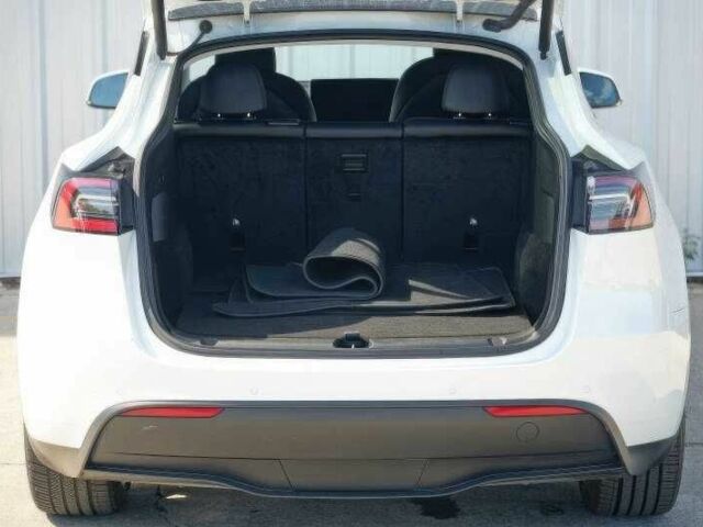 Белый Тесла Другая, объемом двигателя 0 л и пробегом 32 тыс. км за 14000 $, фото 9 на Automoto.ua