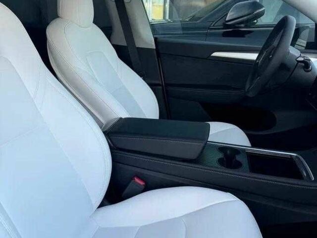 Белый Тесла Другая, объемом двигателя 0 л и пробегом 58 тыс. км за 24300 $, фото 4 на Automoto.ua