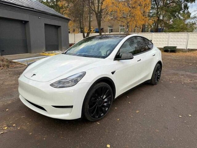 Белый Тесла Другая, объемом двигателя 0 л и пробегом 58 тыс. км за 24300 $, фото 1 на Automoto.ua