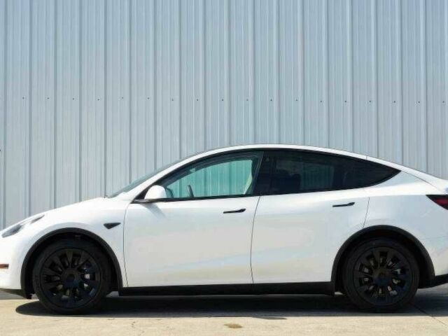 Белый Тесла Другая, объемом двигателя 0 л и пробегом 32 тыс. км за 14000 $, фото 4 на Automoto.ua