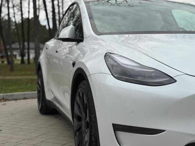 Белый Тесла Другая, объемом двигателя 0 л и пробегом 115 тыс. км за 25800 $, фото 4 на Automoto.ua