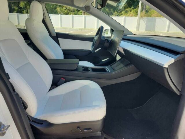 Белый Тесла Другая, объемом двигателя 0 л и пробегом 20 тыс. км за 22100 $, фото 8 на Automoto.ua