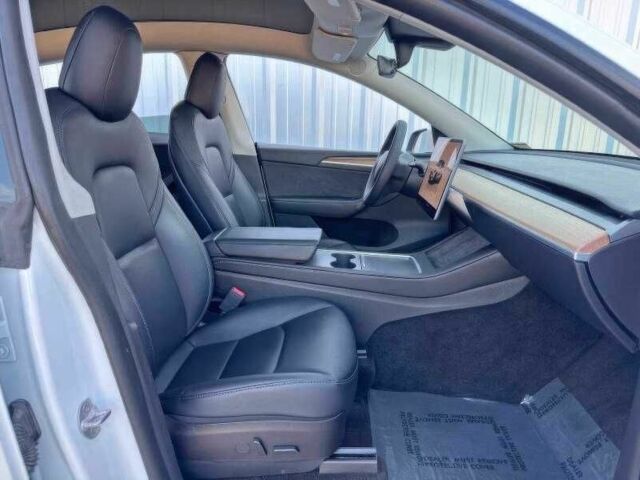 Белый Тесла Другая, объемом двигателя 0 л и пробегом 32 тыс. км за 14000 $, фото 14 на Automoto.ua