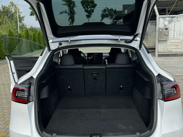 Белый Тесла Другая, объемом двигателя 0 л и пробегом 92 тыс. км за 28000 $, фото 16 на Automoto.ua