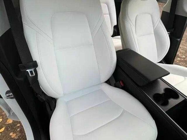 Белый Тесла Другая, объемом двигателя 0 л и пробегом 58 тыс. км за 24300 $, фото 5 на Automoto.ua