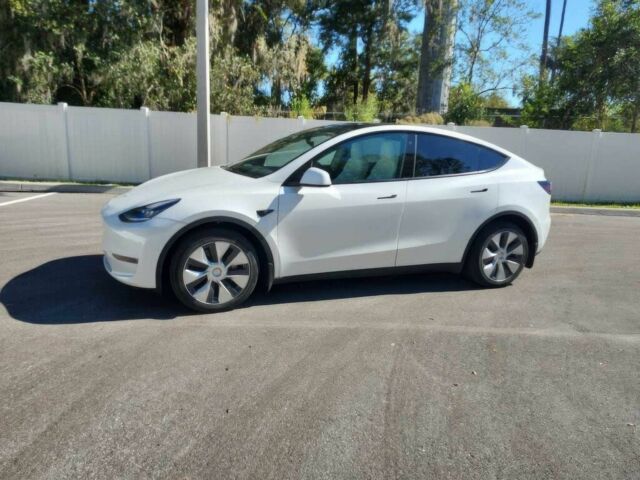 Белый Тесла Другая, объемом двигателя 0 л и пробегом 20 тыс. км за 22100 $, фото 2 на Automoto.ua