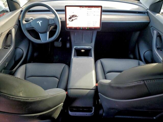 Белый Тесла Другая, объемом двигателя 0 л и пробегом 18 тыс. км за 8900 $, фото 7 на Automoto.ua