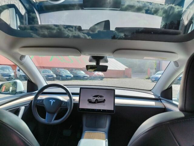 Белый Тесла Другая, объемом двигателя 0 л и пробегом 130 тыс. км за 32762 $, фото 5 на Automoto.ua