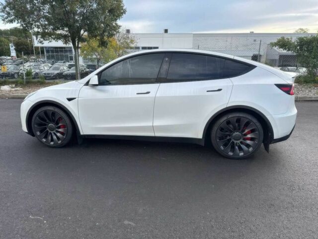 Белый Тесла Другая, объемом двигателя 0 л и пробегом 13 тыс. км за 10100 $, фото 2 на Automoto.ua