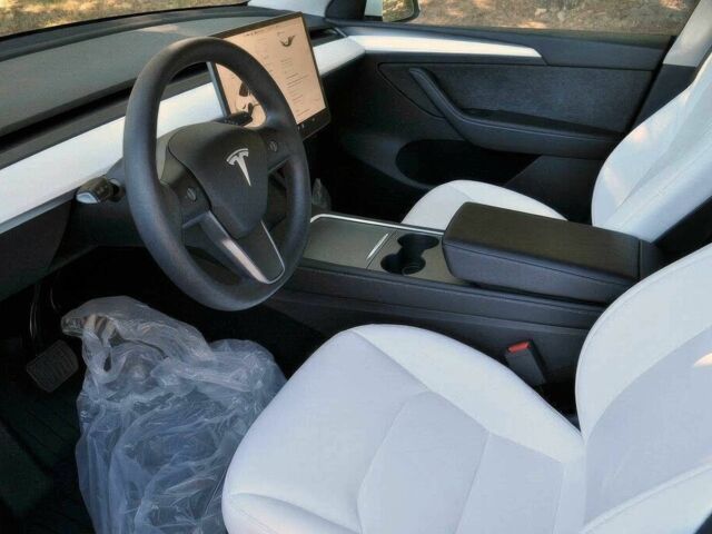 Білий Тесла Інша, об'ємом двигуна 0 л та пробігом 11 тис. км за 10700 $, фото 7 на Automoto.ua