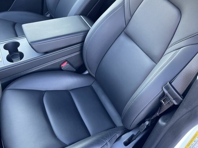 Белый Тесла Другая, объемом двигателя 0 л и пробегом 43 тыс. км за 29500 $, фото 10 на Automoto.ua