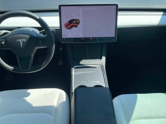 Белый Тесла Другая, объемом двигателя 0 л и пробегом 32 тыс. км за 24000 $, фото 9 на Automoto.ua