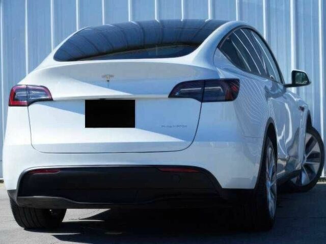 Белый Тесла Другая, объемом двигателя 0 л и пробегом 15 тыс. км за 15000 $, фото 4 на Automoto.ua