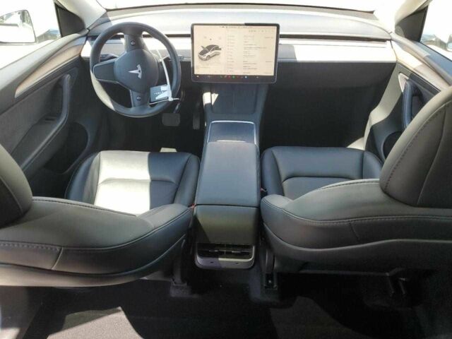 Белый Тесла Другая, объемом двигателя 0 л и пробегом 62 тыс. км за 10900 $, фото 7 на Automoto.ua