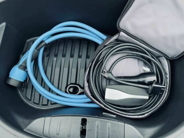 Білий Тесла Інша, об'ємом двигуна 0 л та пробігом 100 тис. км за 24000 $, фото 11 на Automoto.ua