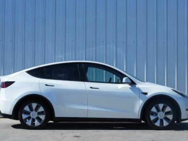 Белый Тесла Другая, объемом двигателя 0 л и пробегом 15 тыс. км за 15000 $, фото 3 на Automoto.ua