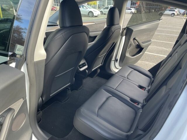 Белый Тесла Другая, объемом двигателя 0 л и пробегом 43 тыс. км за 29500 $, фото 6 на Automoto.ua