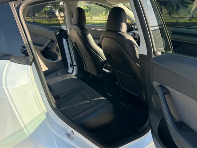 Белый Тесла Другая, объемом двигателя 0 л и пробегом 12 тыс. км за 34000 $, фото 15 на Automoto.ua