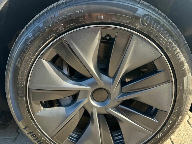 Белый Тесла Другая, объемом двигателя 0 л и пробегом 12 тыс. км за 34000 $, фото 18 на Automoto.ua