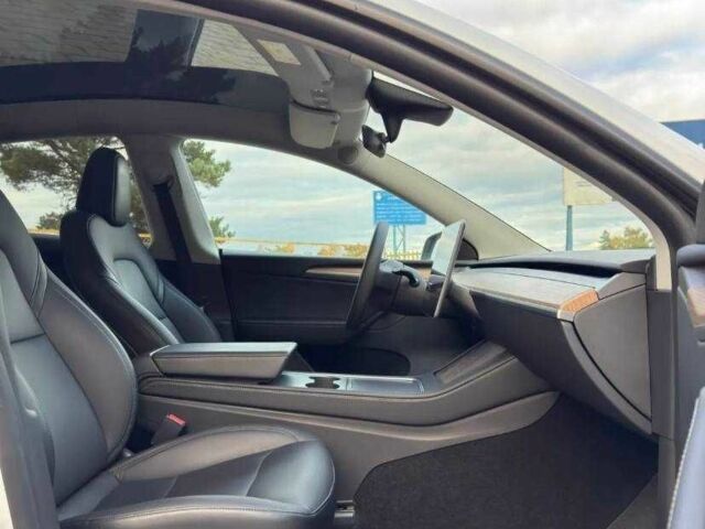 Белый Тесла Другая, объемом двигателя 0 л и пробегом 20 тыс. км за 22900 $, фото 12 на Automoto.ua