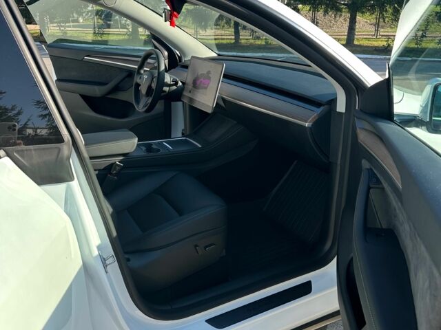 Белый Тесла Другая, объемом двигателя 0 л и пробегом 12 тыс. км за 34000 $, фото 14 на Automoto.ua