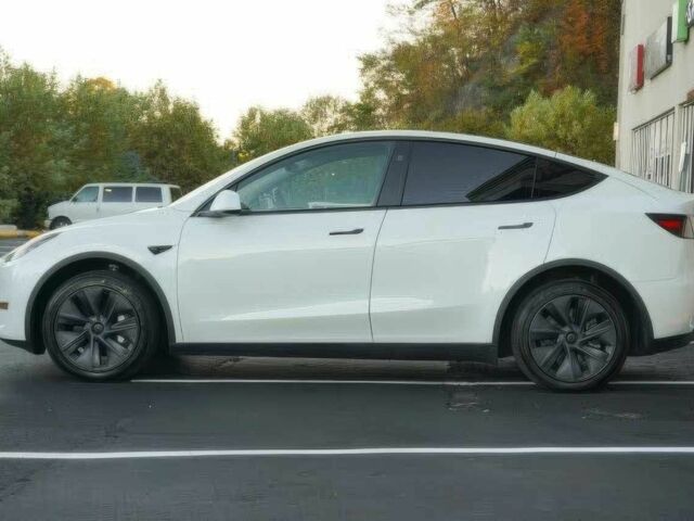 Белый Тесла Другая, объемом двигателя 0 л и пробегом 6 тыс. км за 20300 $, фото 3 на Automoto.ua