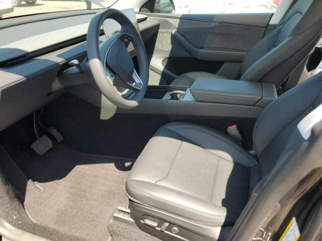 Белый Тесла Другая, объемом двигателя 0 л и пробегом 3 тыс. км за 21000 $, фото 6 на Automoto.ua